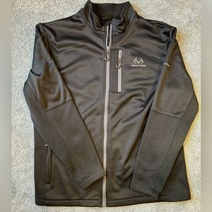 Men’s large Realtree Men's Hybrid Techshell Hunting Jacket.